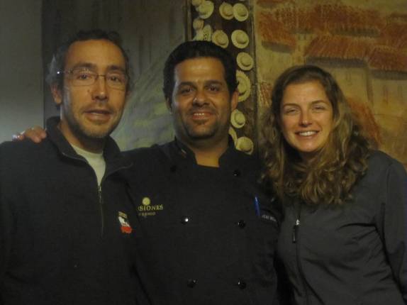 Com o simpático chef do restaurante Tiesto, no aniversário da Ana, em Cuenca, no Equador